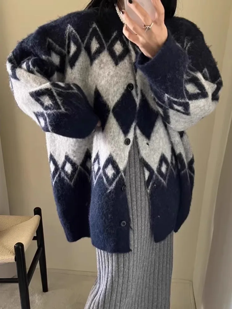 Giacca maglione con motivo a rombi retrò per il nuovo design autunnale e invernale da donna, cardigan lavorato a maglia ampio e spesso