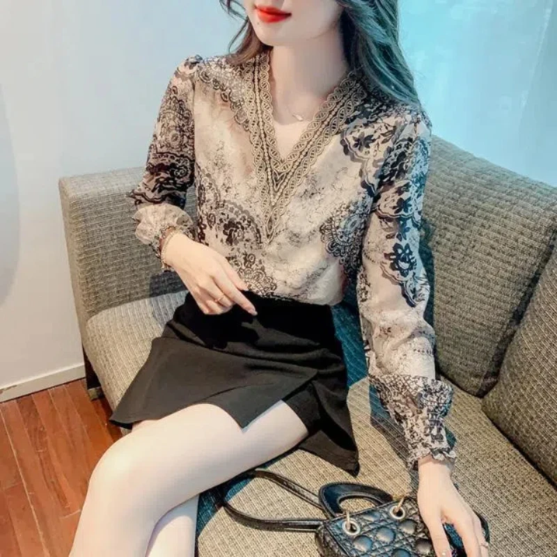 Vintage Spring Autumn Women\'s V-Neck Printing Lace Patchwork Puff Sleeve Temperament Fashion Loose Long Sleeve Chiffon Shirt Top