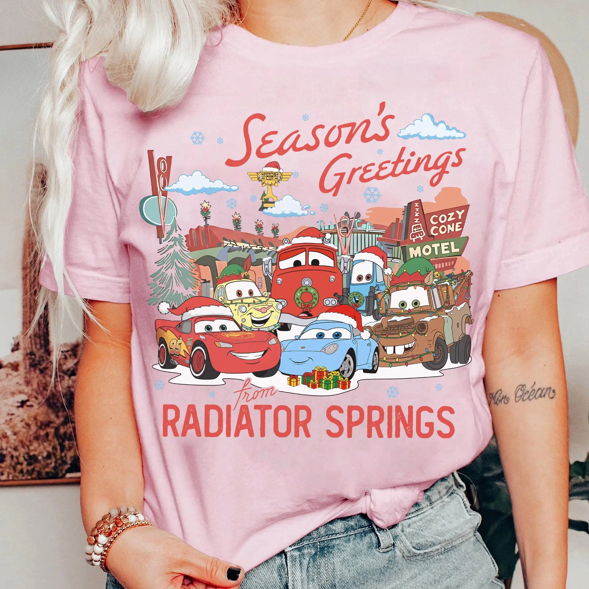 ديزني كارز عيد الميلاد قميص البرق ماكوين ماتر دوك هدسون سالي كاريرا عطلة المبرد الينابيع سيارات الأرض الأسرة