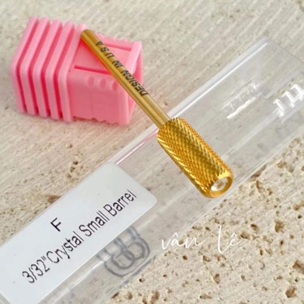 Punta da trapano per unghie 5 in 1 con parte superiore piatta Punte per unghie coniche a croce in metallo duro professionale 3/32 "Lime elettrica a 2 vie Accessori per trapano per unghie Uomo