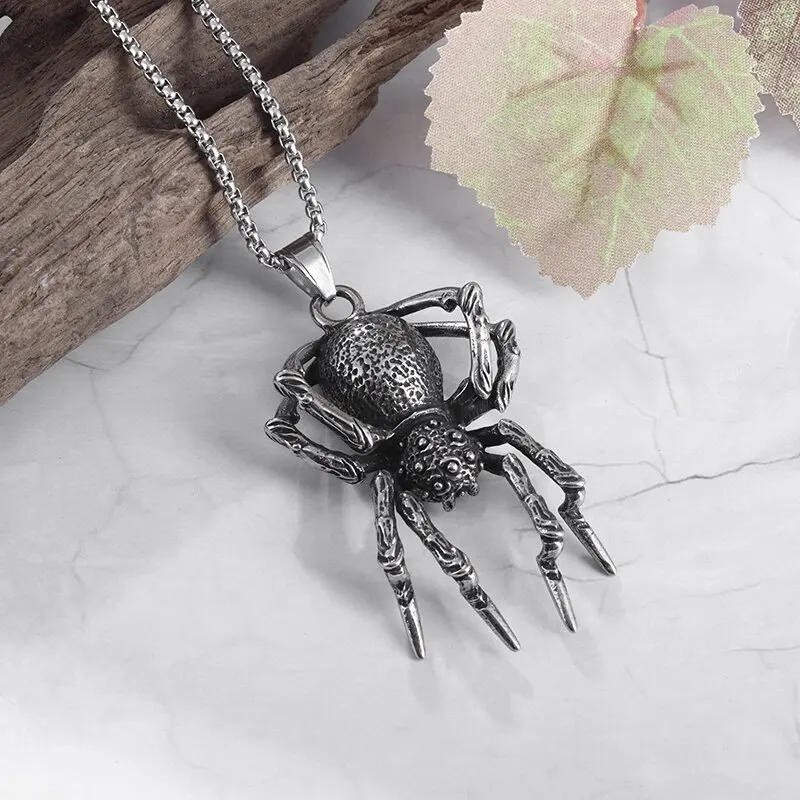 Vintage Punk Silver Color Spider Pendant Necklace Pendant Charm Men Cool Casual Necklace Fashion Jewelry