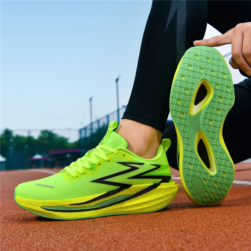 

2026 New Model Mesh Breathable Youth Sports Shoes - Men's Lightweight Carbon Plate Fitness Running Shoes - Women's