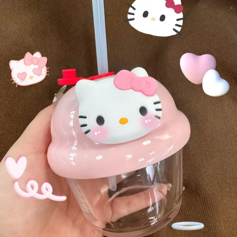 Sanrio Mini Hello Kitty Schattige Cartoon Stro Waterbeker Hoogwaardige Glazen Melkbeker Draagbare Koffiekop