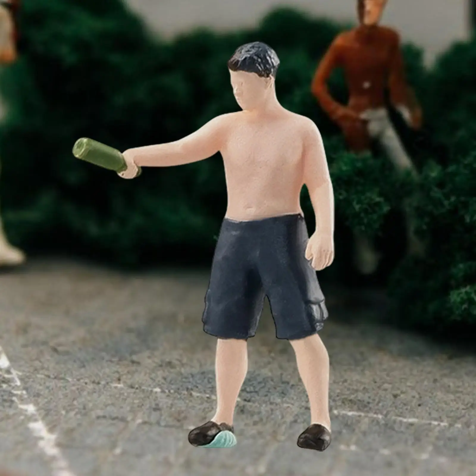 Figura em miniatura em escala 1:64, micro paisagem, projetos diy, diorama, figura de pessoas segurando uma garrafa para sala de estar, dormitório, casa, crianças