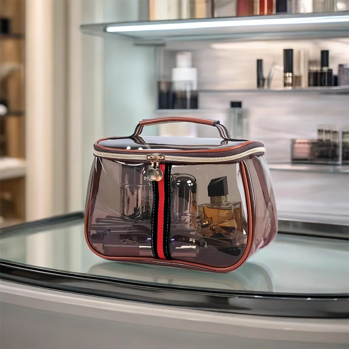 Große, transparente Kosmetiktasche aus PVC, wasserdicht, tragbar, ideal zur Aufbewahrung von Kosmetikartikeln für Frauen, für das Fitnessstudio, auf Reisen oder als Geschenk. – Detail 4