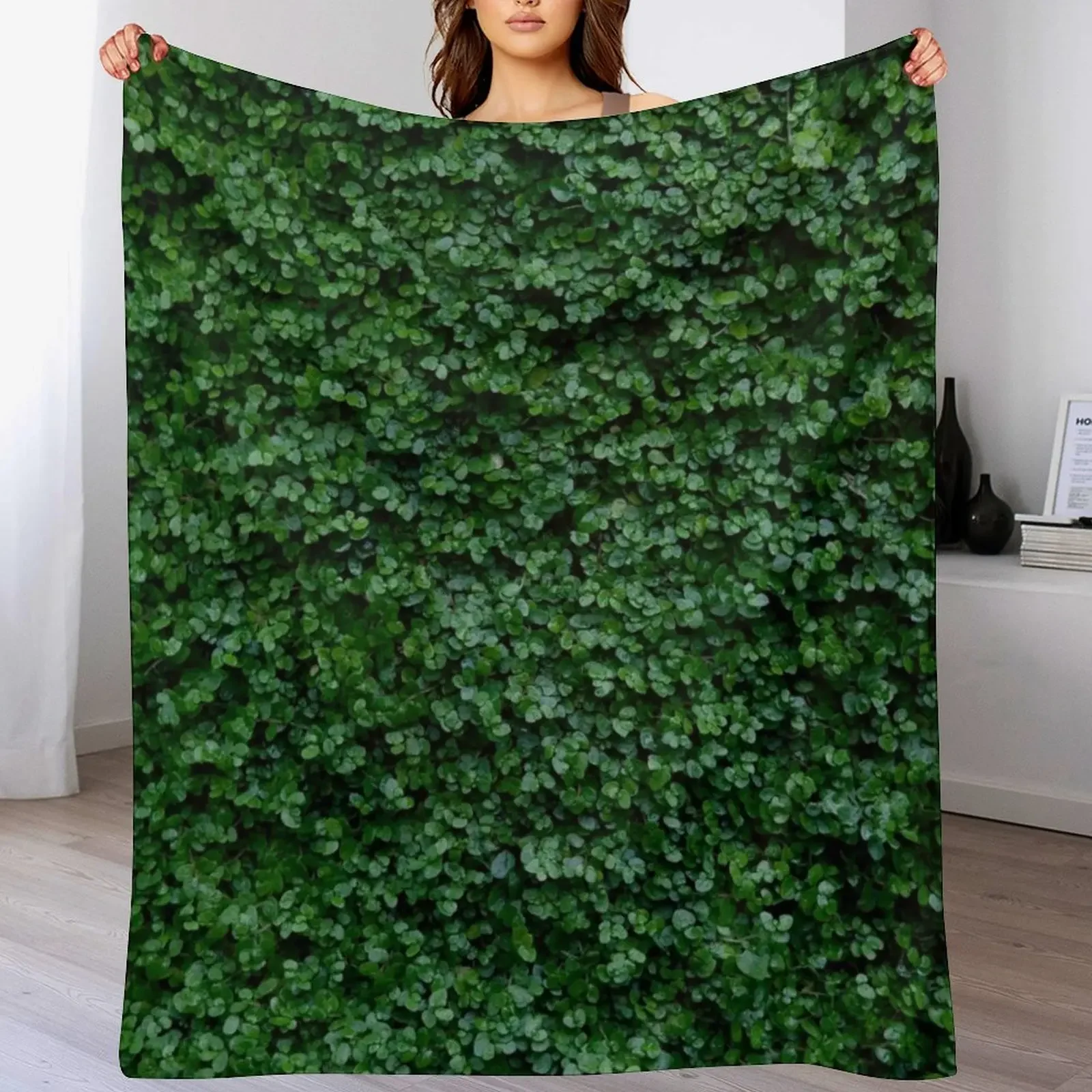 Small leaves Throw Blanket Cozy Warm Blanket for Bed Room Decor
