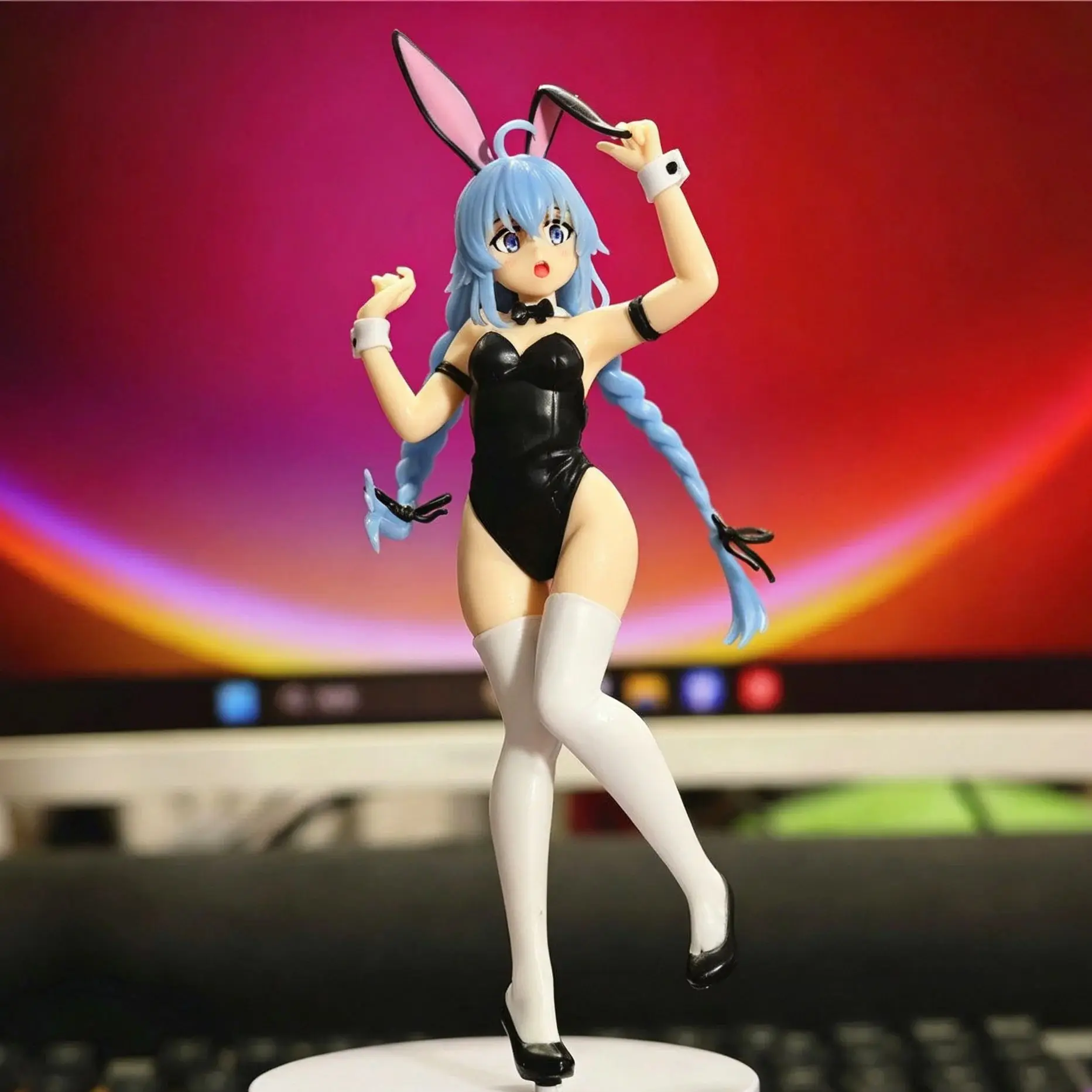 Mushoku Tensei: Jobless Reincarnation Roxy Migurdia Bunny Girl Adorno de Escritorio