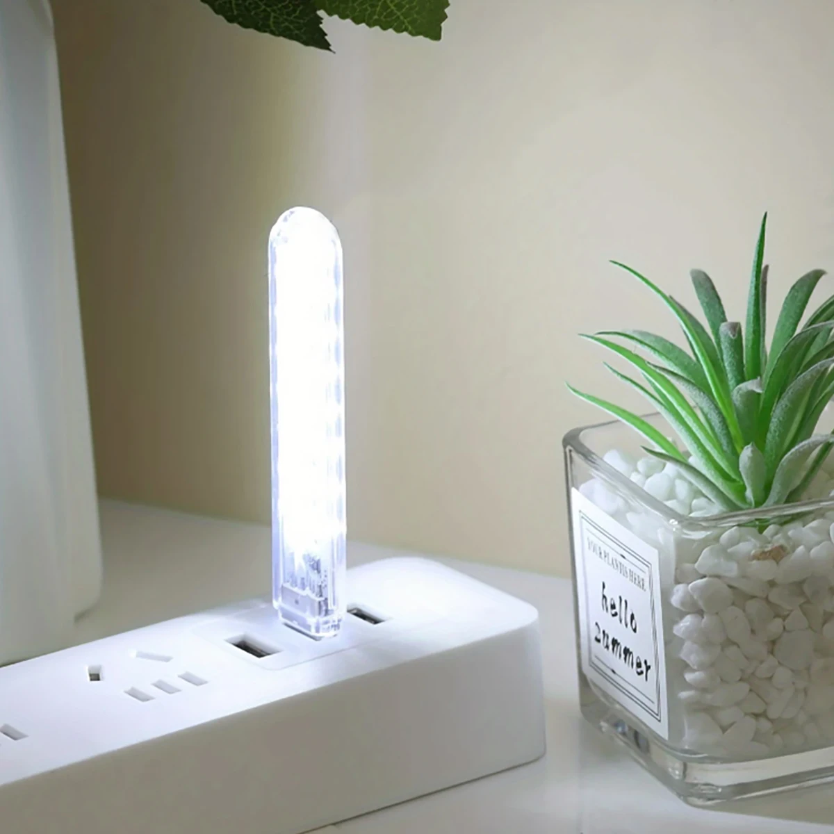 1Pcs Portable Desk Lamp, Rectangular Bedroom Night Light, Led Plug-In Night Light, Portable Reading Light, Suitable for Home, Living Room, Bedroom Ambient Light, Is a Gift Girls Will Love