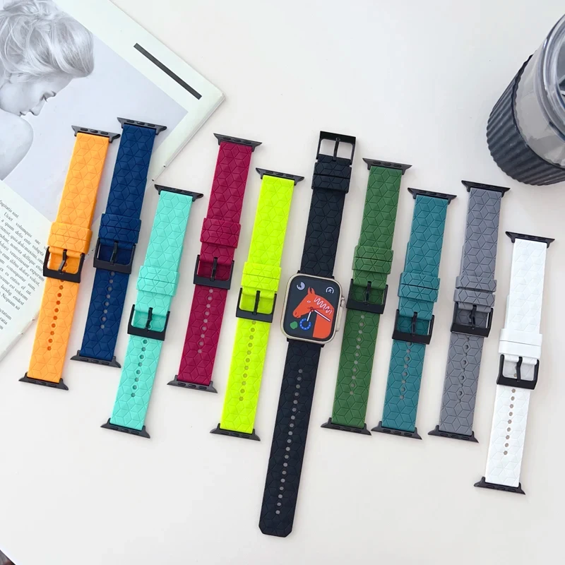 

S10 Football Pattern Strap Suitable For Apple Watch Band38/40/41MM42/44/45/46/49MMSilicone Wrist Strap Iwatch SeriesS9Ultra2SE87