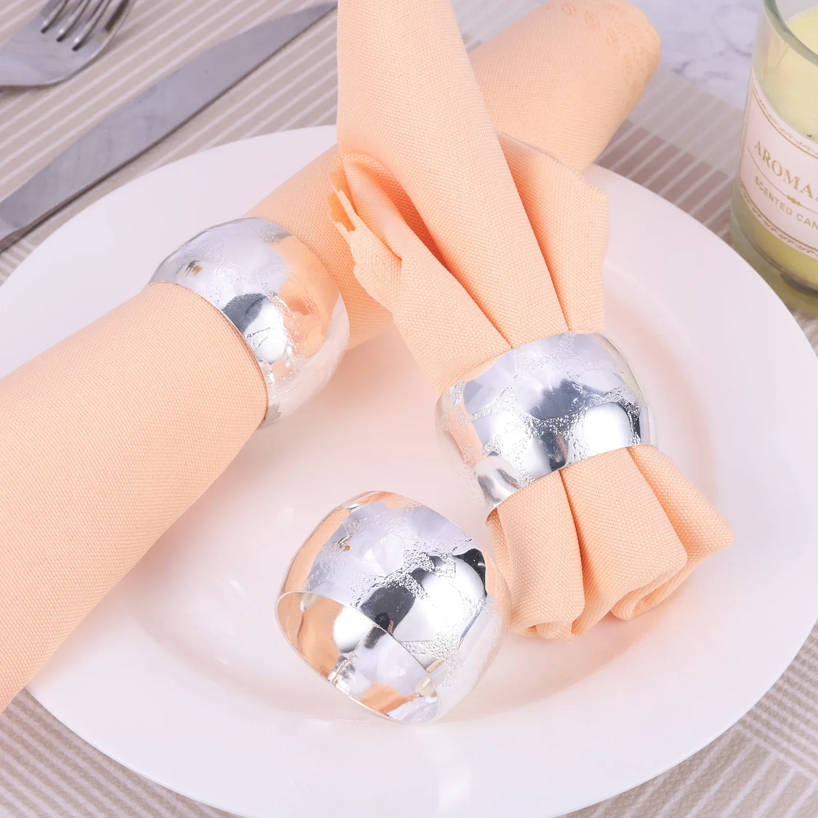 

6Pcs Round Napkin Rings Metal Simple Napkin Cloth Serviette Buckle Holder Christmas Home Party Restaurant Wedding Table Decorate