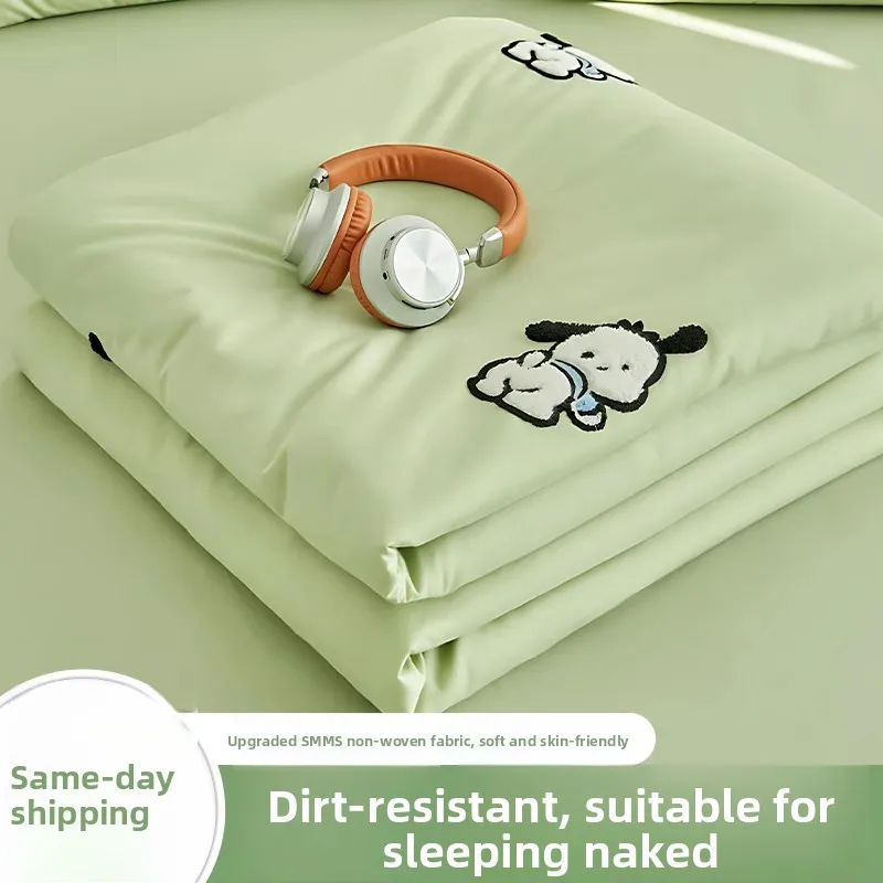 conjunto-essencial-de-viagem-com-quatro-pecas-para-cama-kit-de-oito-pecas-para-acampamento-ao-ar-livre-e-estadia-em-hotel-m