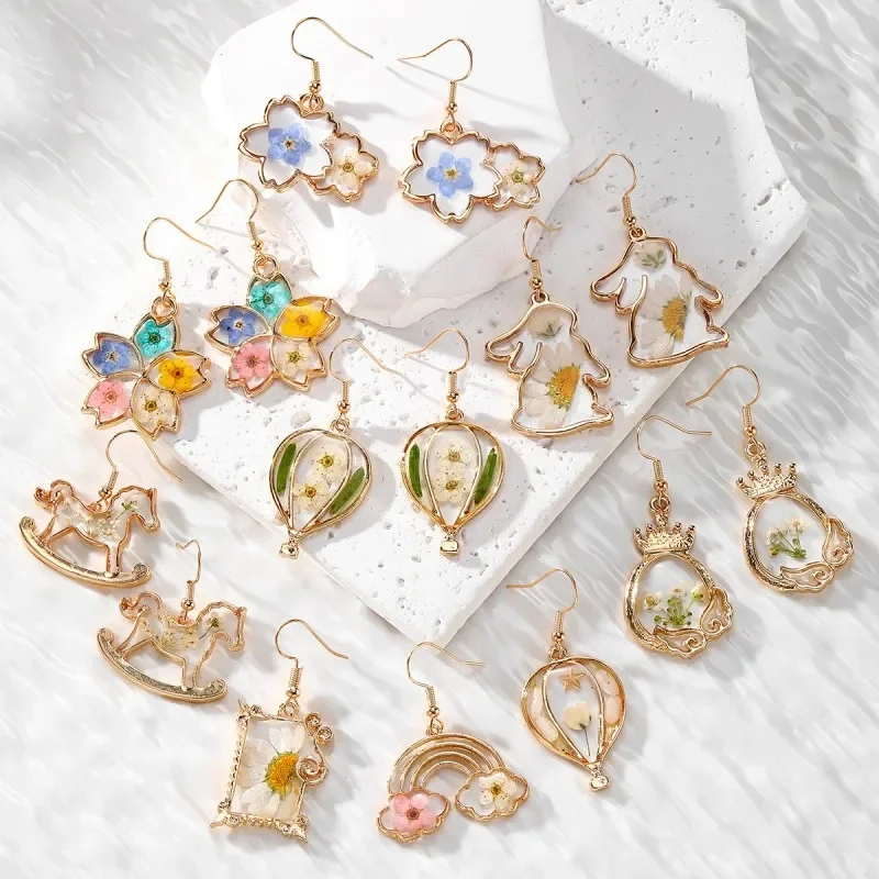 

Unique Design Pressed Flower Earrings Creative Epoxy Resin Natural Flower Earrings Cute Dried Flower Earrings Jewelry Wholesale