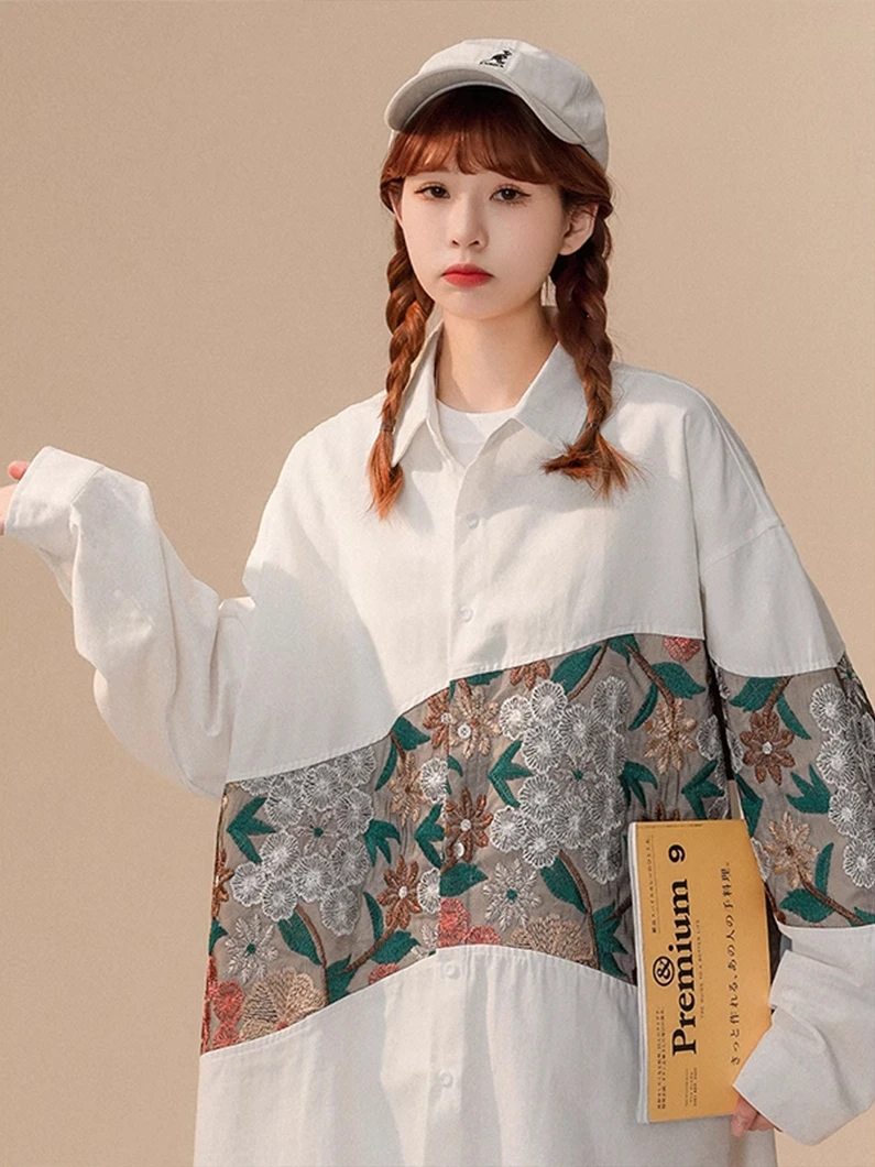 

Новая мужская длинная рубашка в китайском стиле с вышивкой цветов, в американском стиле барокко, повседневная, модная, осенняя, для молодежи