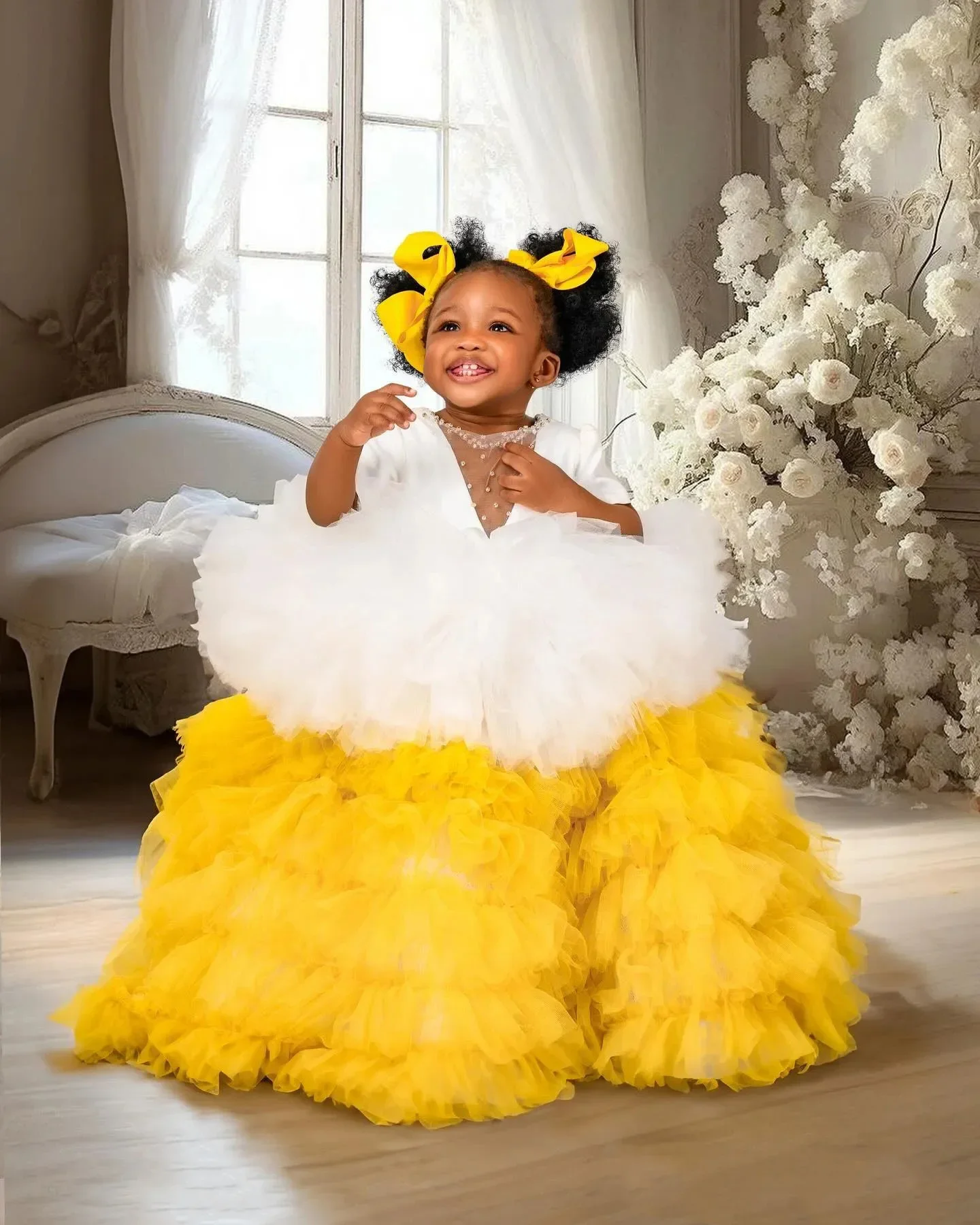 

Lovely Flower Girl Dress Yellow And White A-Line Pleated Floor Length Luxury Dresses Baby Cute Birthday Party Gowns Customized
