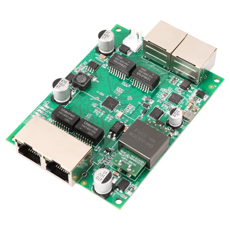 وحدة تبديل مدمجة صناعية ذات 4 منافذ 100 ميجابت في الثانية IEEE 802.3af/at POE