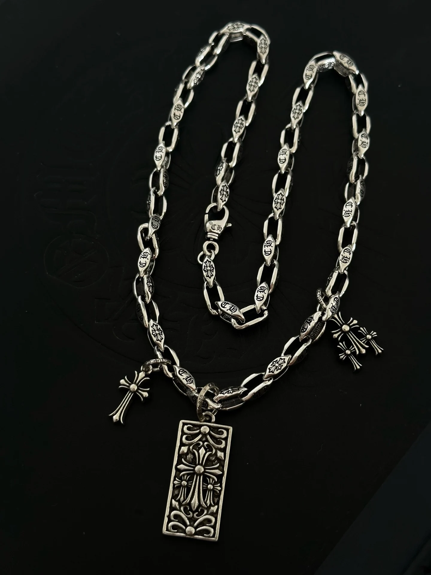 S925 sterling silver round brand cross medieval necklace niche versatile sweater chain high-end retro CH temperament jewelry