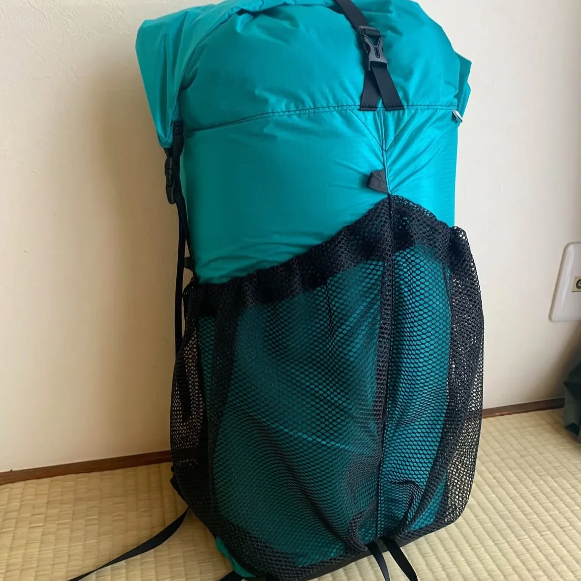 

Легкая водонепроницаемая нейлоновая сумка большой вместимости для походов, кемпинга, велоспорта и альпинизма от Outdoor Source Factory