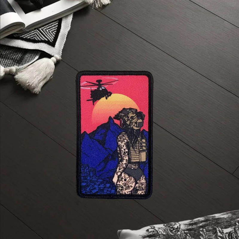 Parche táctico velcro We Raid At Sunset – Insignia moral militar - imagen 5
