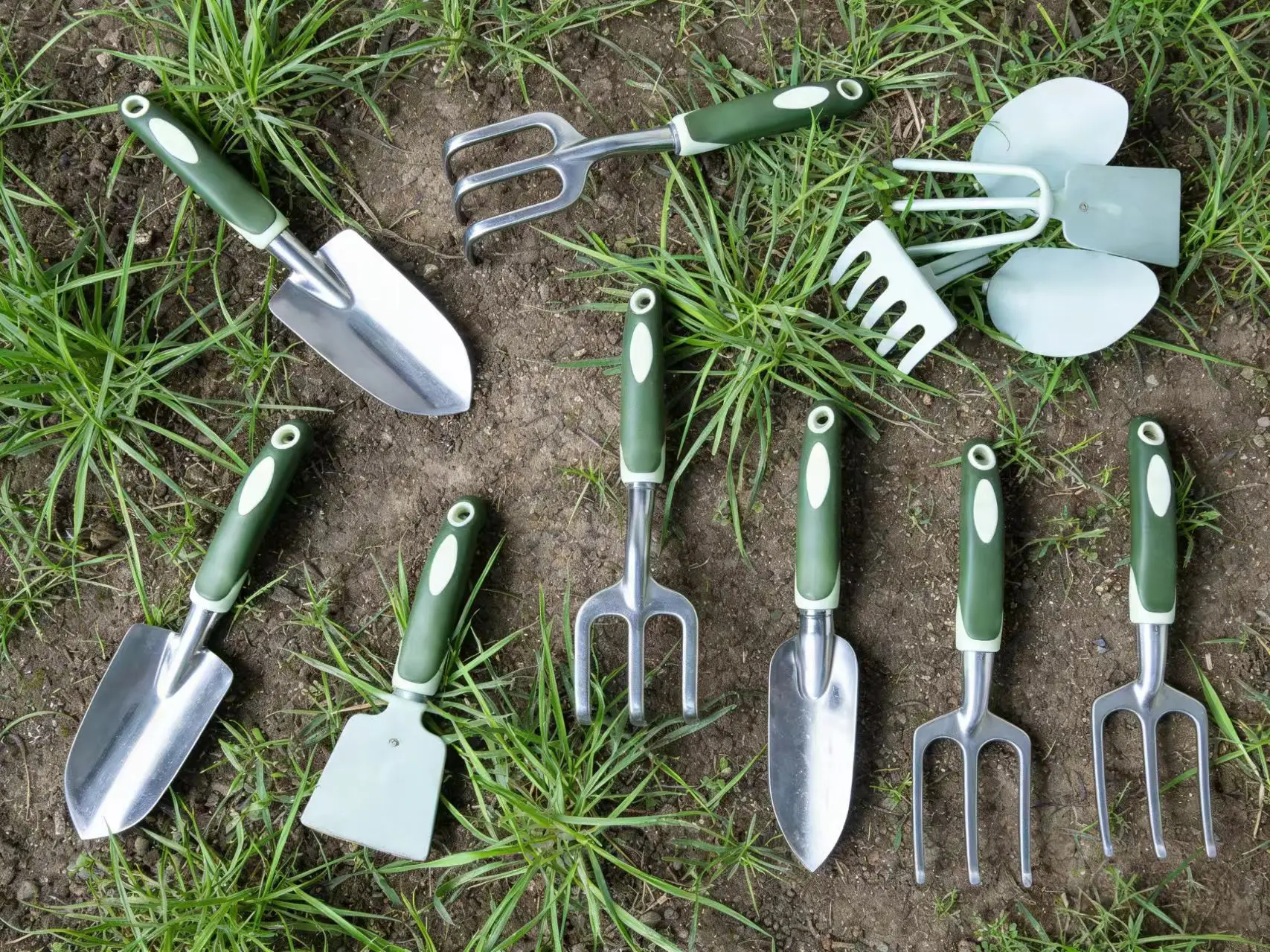 Garden tool set with tool bag, hand tool set for planting, weeding, and farming