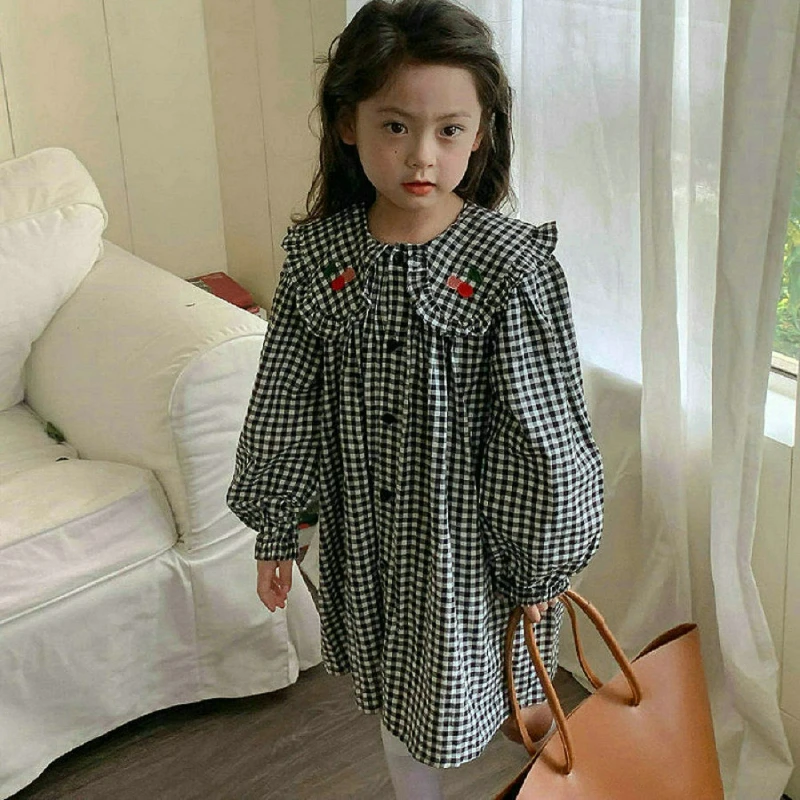 فستان بناتي بياقة كبيرة منقوش عليه الكرز فستان الأميرة للأطفال 2025 ملابس أطفال غير رسمية جديدة للربيع والخريف