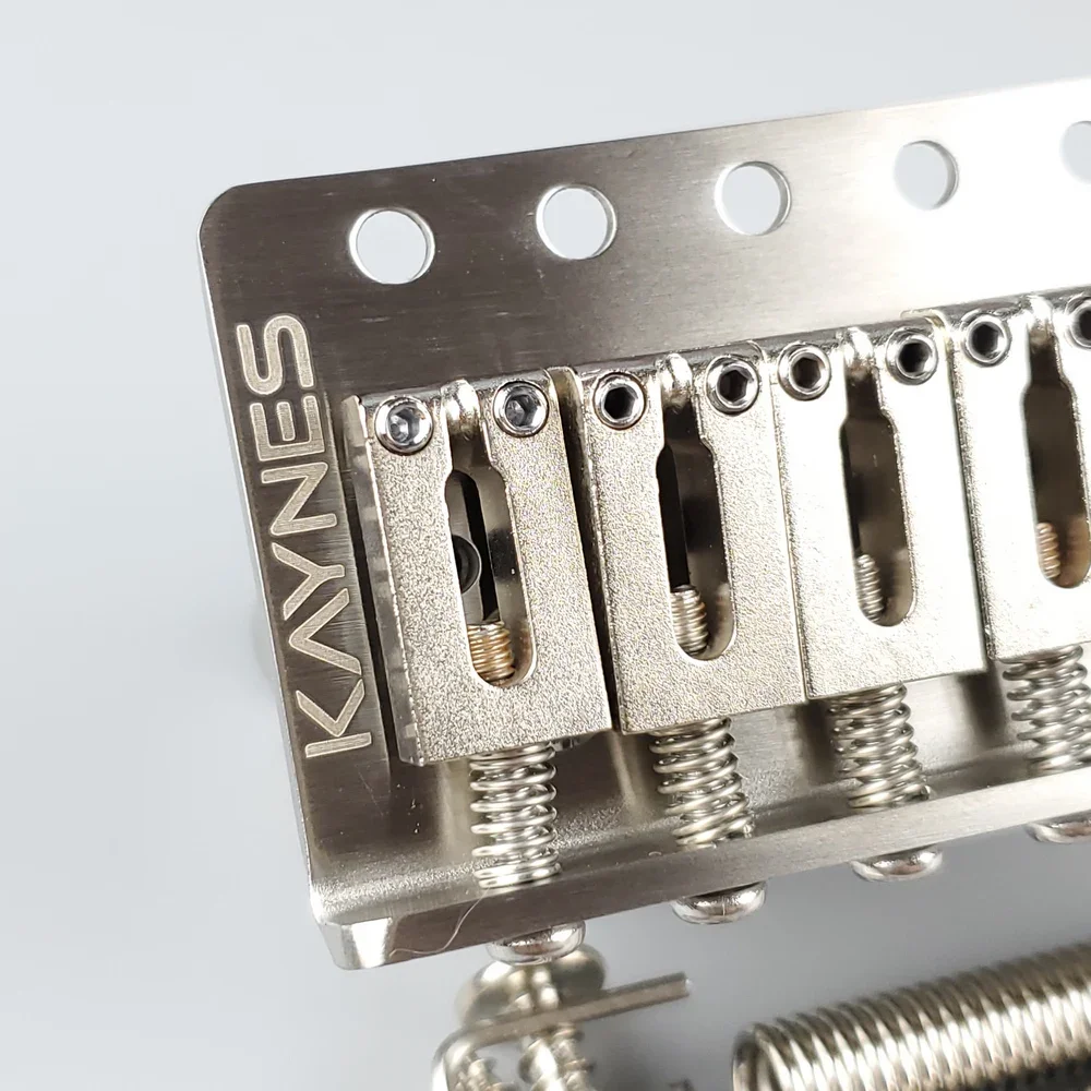 【Made in Japan】 KAYNES 52.5MM ST Electric Guitar Tremolo System Bridge With Stainless Steel / Brass Block Saddle KY01S