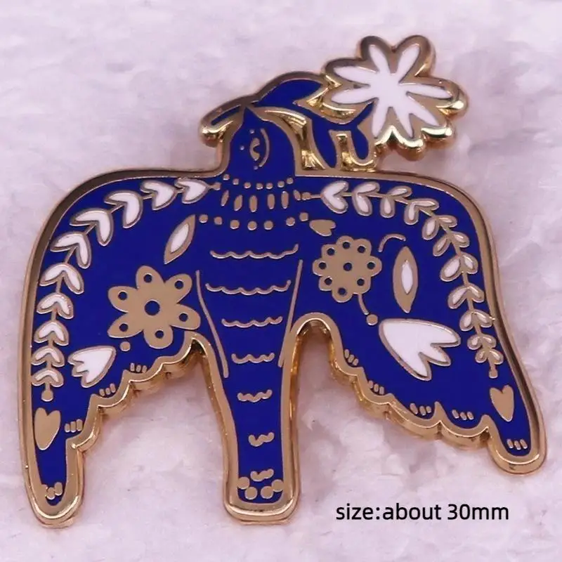 Blue Swallow Enamel Badge Lovely Bird Art Brooch Creative Morgana Design Pin for Backpack Hat Decor Gift for Animal Lovers
