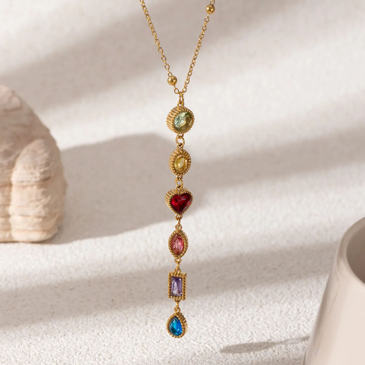 Edelstahl-Halskette mit farbigem Zirkon und Quaste, luxuriöse lange Halskette mit herzförmigem Perlenanhänger, Zirkon-Quaste, nicht verblassender Schmuck – Detail 7