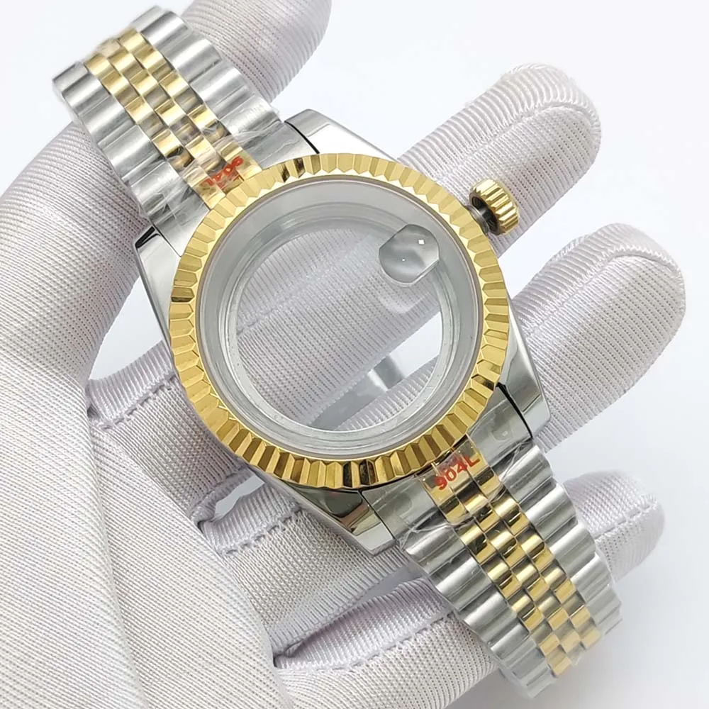 39 mm two-tone gold-plated case, Jubilee bracelet for calibre NH35/NH36, 28.5 mm dial, micro-adjustable stainless steel bracelet