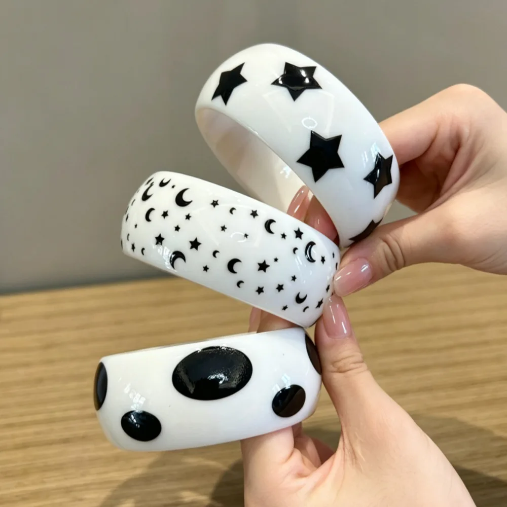 3Pcs/Set Y2K Minimalist Black White Polka Dot Star White Wide Cuff Bracelet Chunky Vintage Bangles Women Punk Hip Hop Jewelry