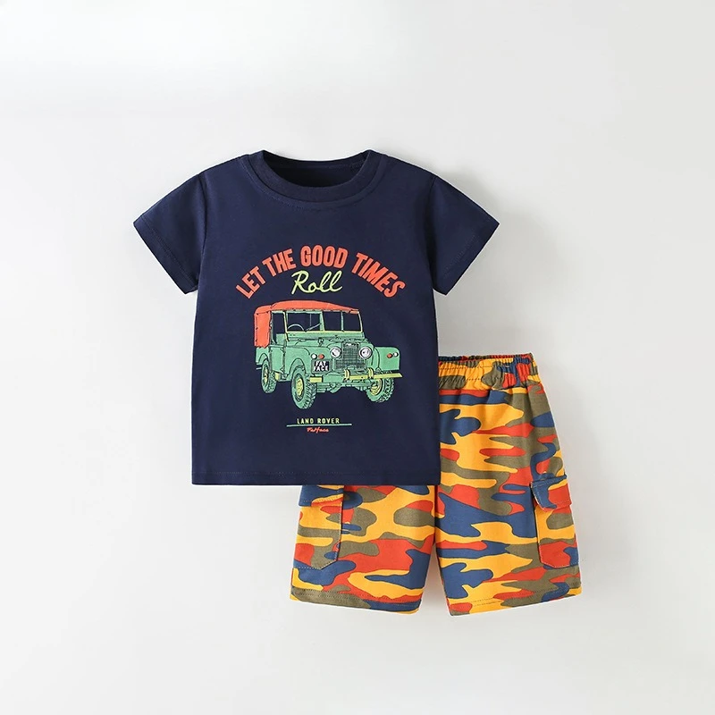 

New Boys' Outfit, European and American Style, Round Neck Short Sleeve T-Shirt and Pants, Stylish Two-Piece Set for Toddlers.