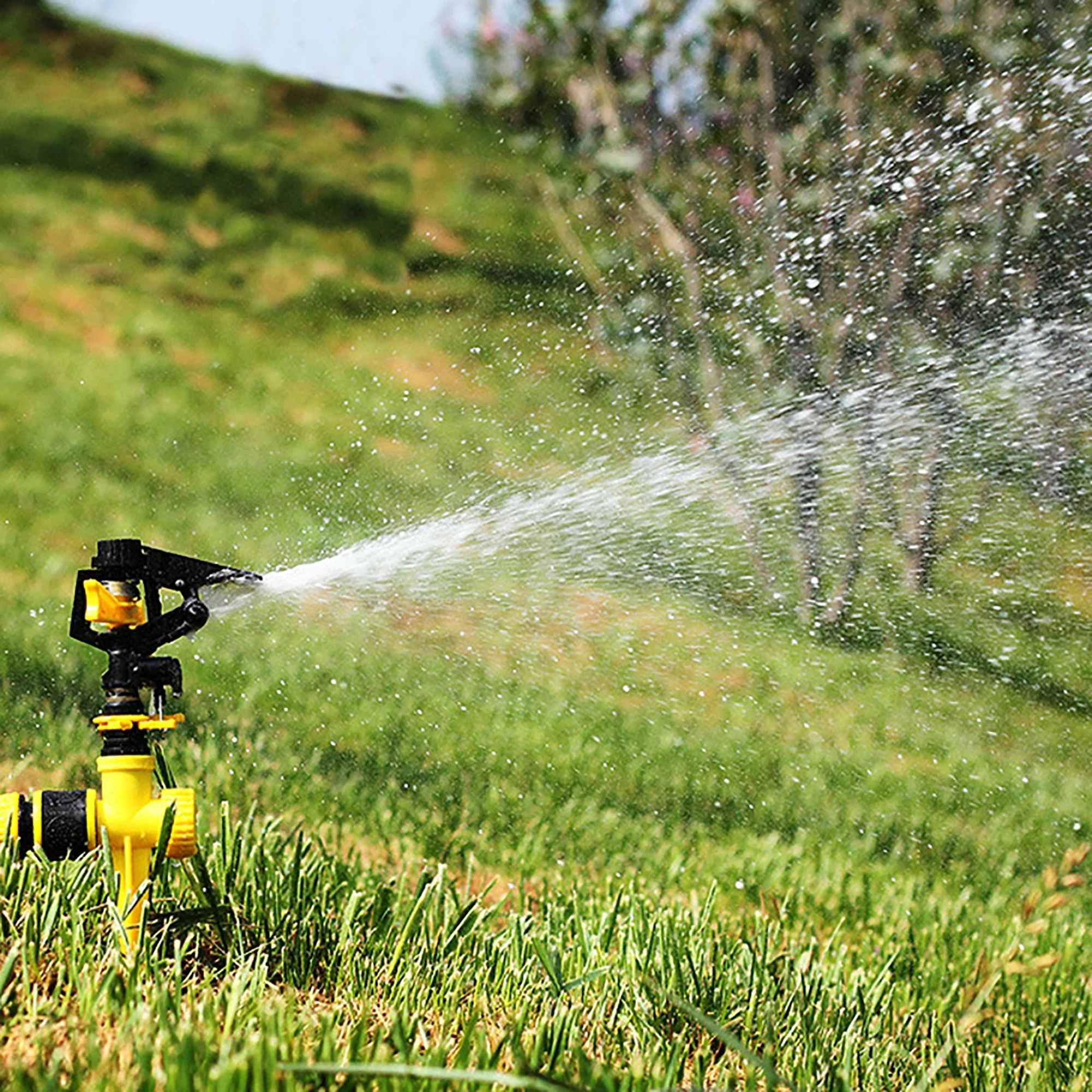 Adjustable Spiked Rocker Impact Sprinkler Garden Agriculture Watering Nozzle Lawn Irrigation Watering 360 Degrees Rotary Jet