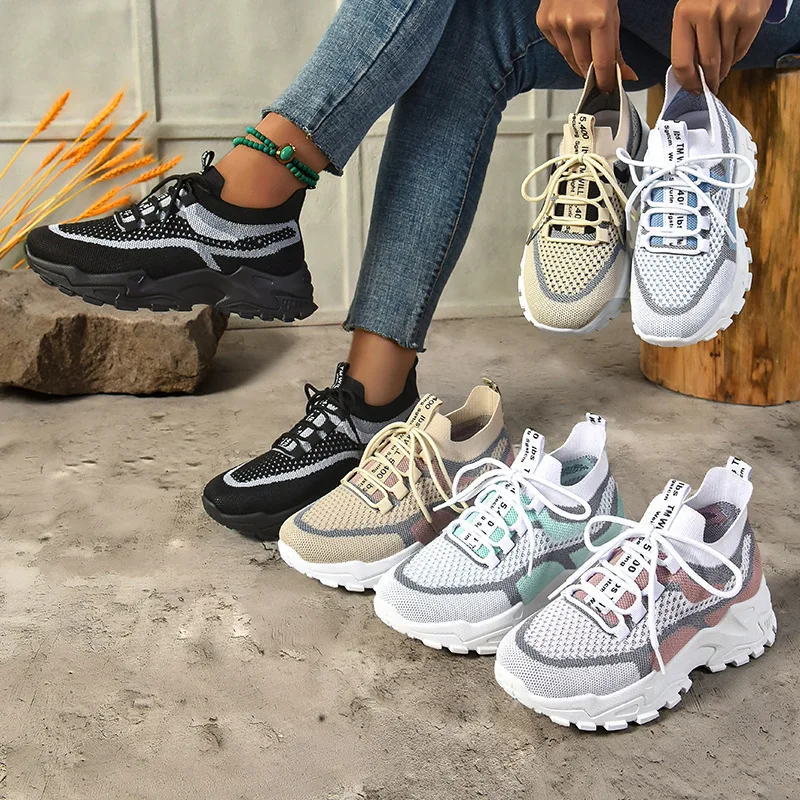 جديد إمرأة احذية الجري الدانتيل يصل أحذية رياضية خفيفة الوزن الإناث حذاء كاجوال شبكة موضة حذاء تنس في الهواء الطلق لينة وحيد أحذية النساء