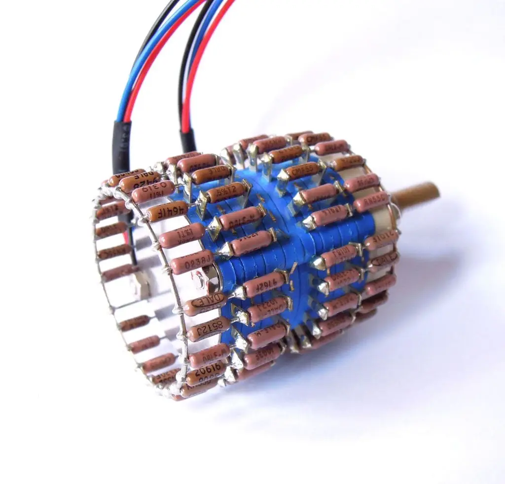 Copper shaft 24-speed two-channel L-type volume potentiometer