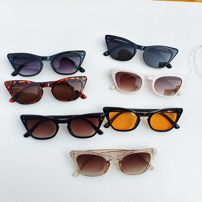 New Small Cat Eye Sunglasses Women Cute Skinny Cat Eye Eyewear Retro Vintage Narrow Cateye Sunglasses Set