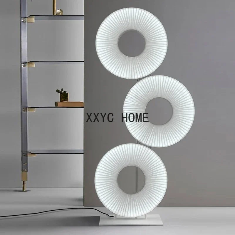 Soggiorno Divano Bordo Atmosfera Lampada da terra Nordic Homestay Camera da letto Zen Schermo in tessuto