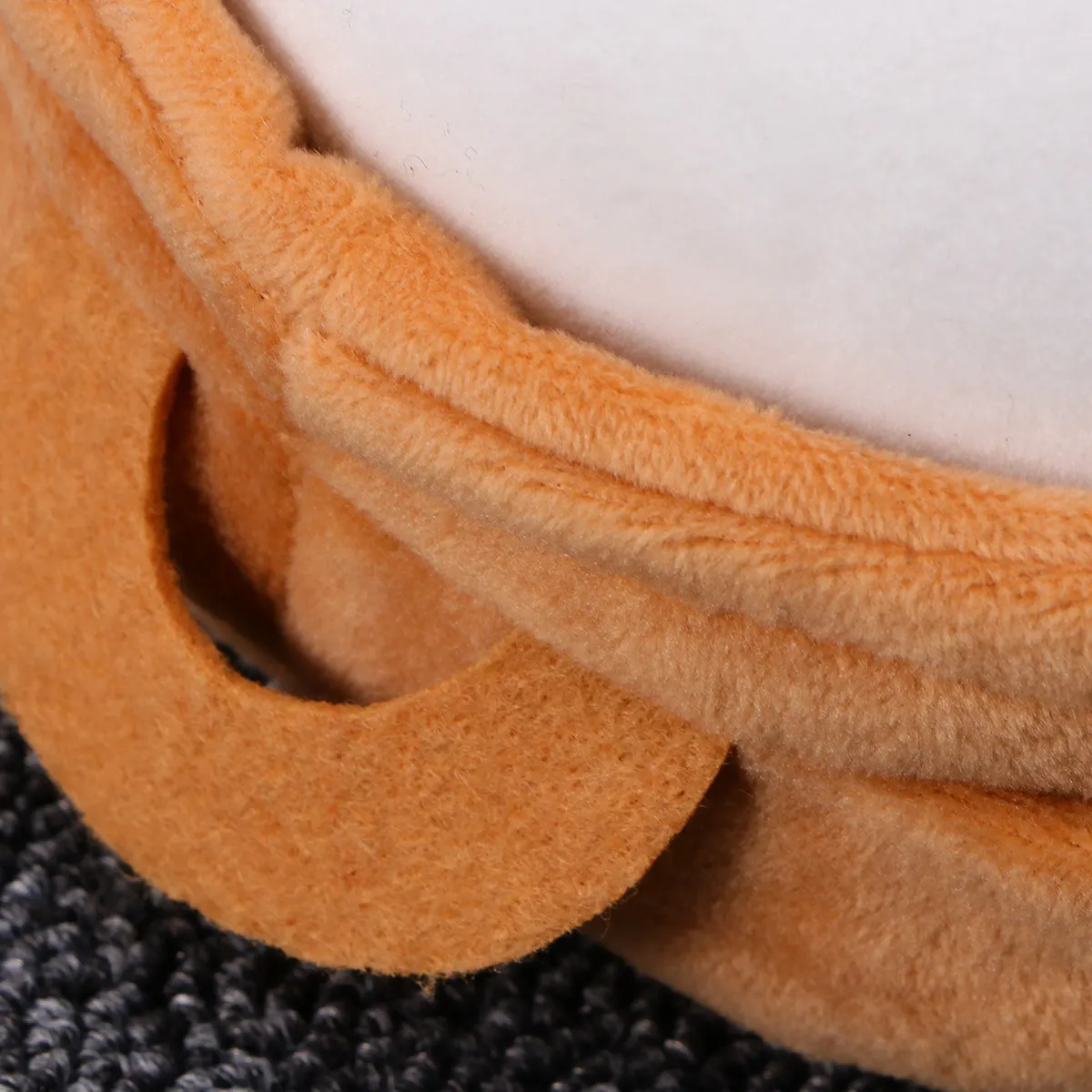 20Cm Adorable Steamed Bun Shaped Hug Pillow Soft Cuddly Decorative Cushion for Sofa Bed Car Home Office Hotel Restaurant Gift