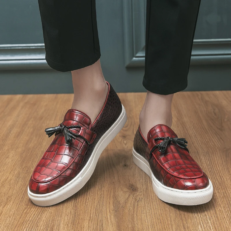 

Large Size Fringed Board Shoes with Crocodile Pattern Thick Sole Increased Height British Casual Versatile Loafers