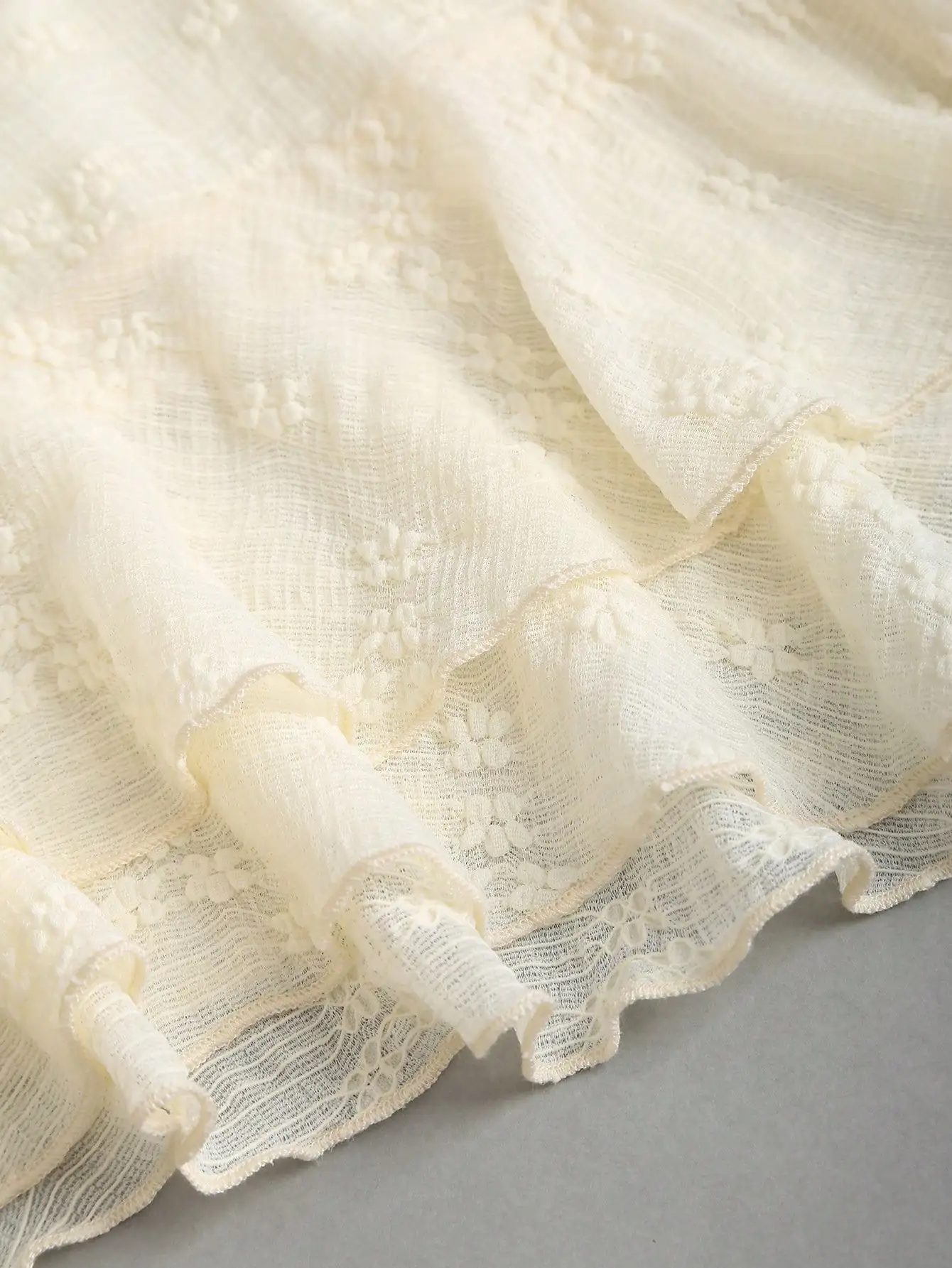 Vestido curto romântico com gola halter e babados em camadas para primavera verão casual estilo doce