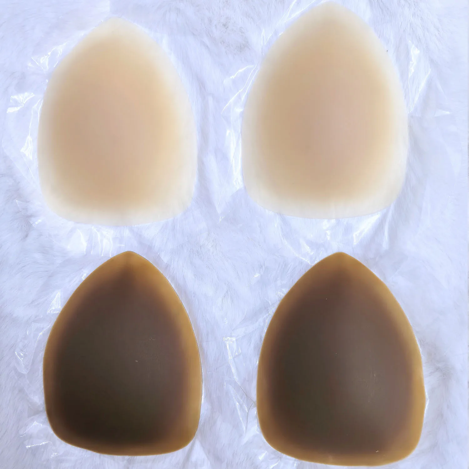 

Seamless Sticker Bra Ultra Thin Invisible Bra Nipple Cover Bioadhesive Silicone Reusable Sweatproof for Summer Travel