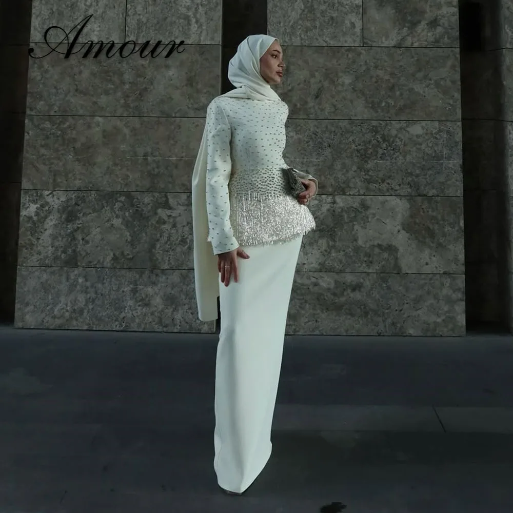 Amour Maßgeschneiderte Luxuriöse Muslimische Abendkleider mit Perlen und Quasten Meerjungfrauen-Stil Lange Ärmel Bodenlang mit Hijab Partykleider 2026