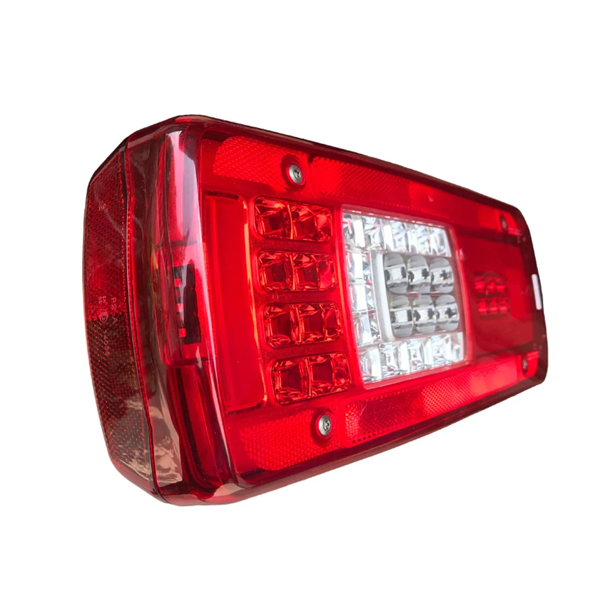 1X 24V LED Rear Tail Light lamp for Iveco Stralis Trakker 2016+ HDSCS Connector tail light lamp 5802000767  5802240296