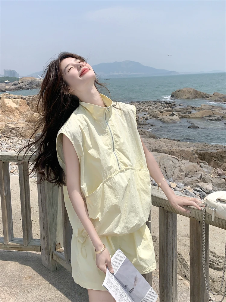 

Sweet half zip sleeveless pocket top creamy yellow shorts set women's summer unique and beautiful trend two-piece set