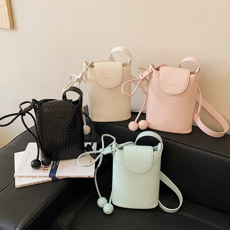 Casual small bag women's versatile messenger daily commute shoulder bag woven pattern personalized mobile phone bag