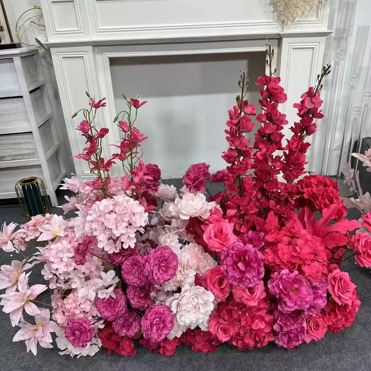 Wedding simulation flower row, one-year-old rose red wedding guide, stage engagement banquet kt board arrangement