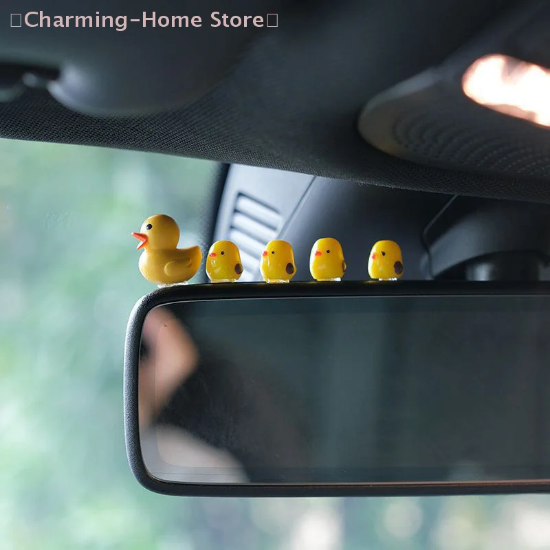 

【M】5Pcs Cute Mini Chicken Car Interior Decoration Auto Rearview Mirror Dashboard Ornaments Gift Car Accessories