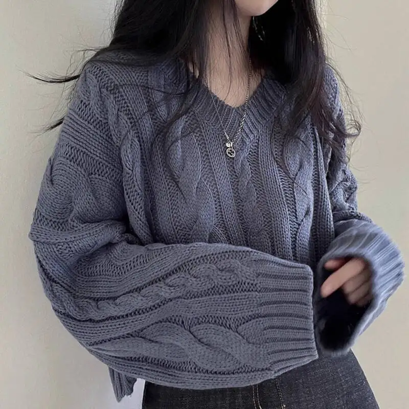 Autumn Winter Women's Crop Top Sweater Korean Style Niche Retro V Neck Petite Friendly Lazy Style Black Knitting Pullover
