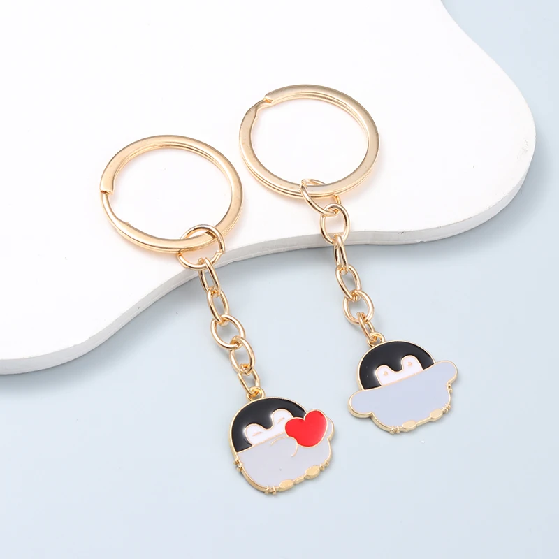 Llaveros de pingüino para mujeres y hombres, llaveros de corazón de animales pequeños, regalo de cumpleaños de amistad, joyería artesanal hecha a mano