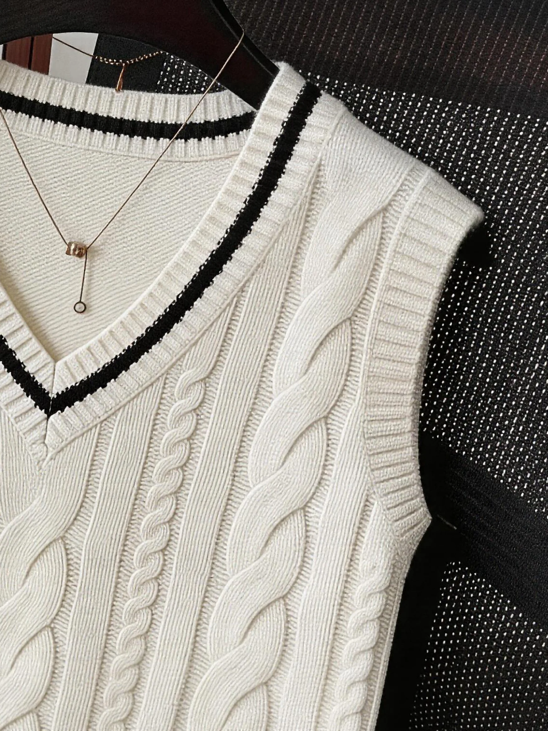 Plus Size Knitted Vest Women V Neck Striped Trim Cable Knit Sleeveless Sweater Preppy Style Loose Fit view 3