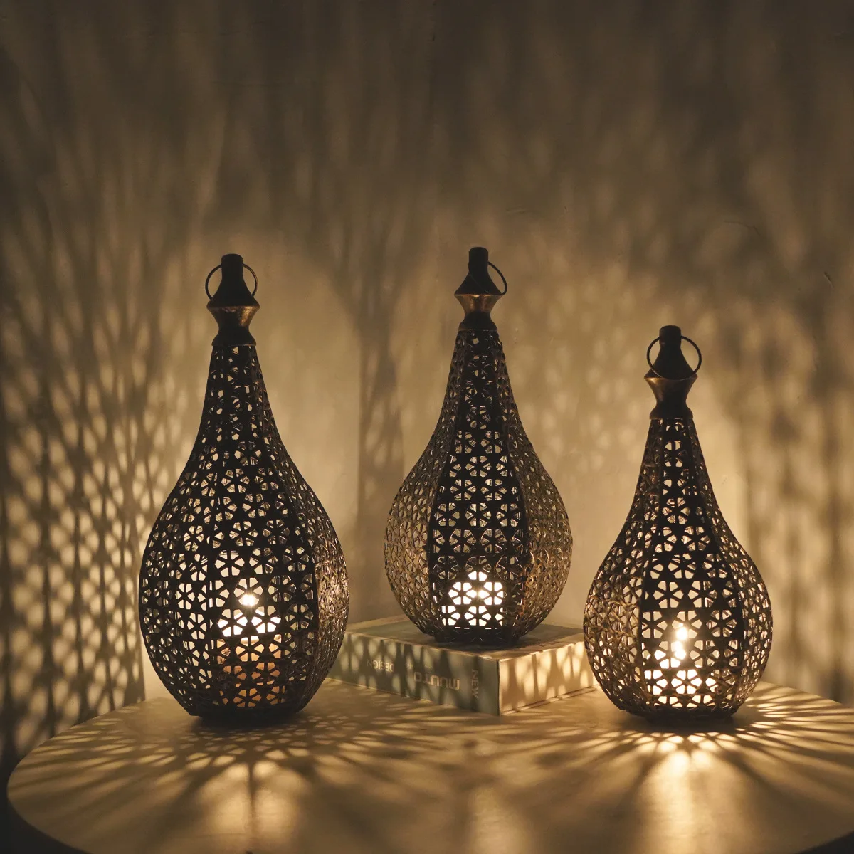 New Moroccan wind lamp candle holder set wrought iron hollow lantern atmosphere decoration handicraft home ornament