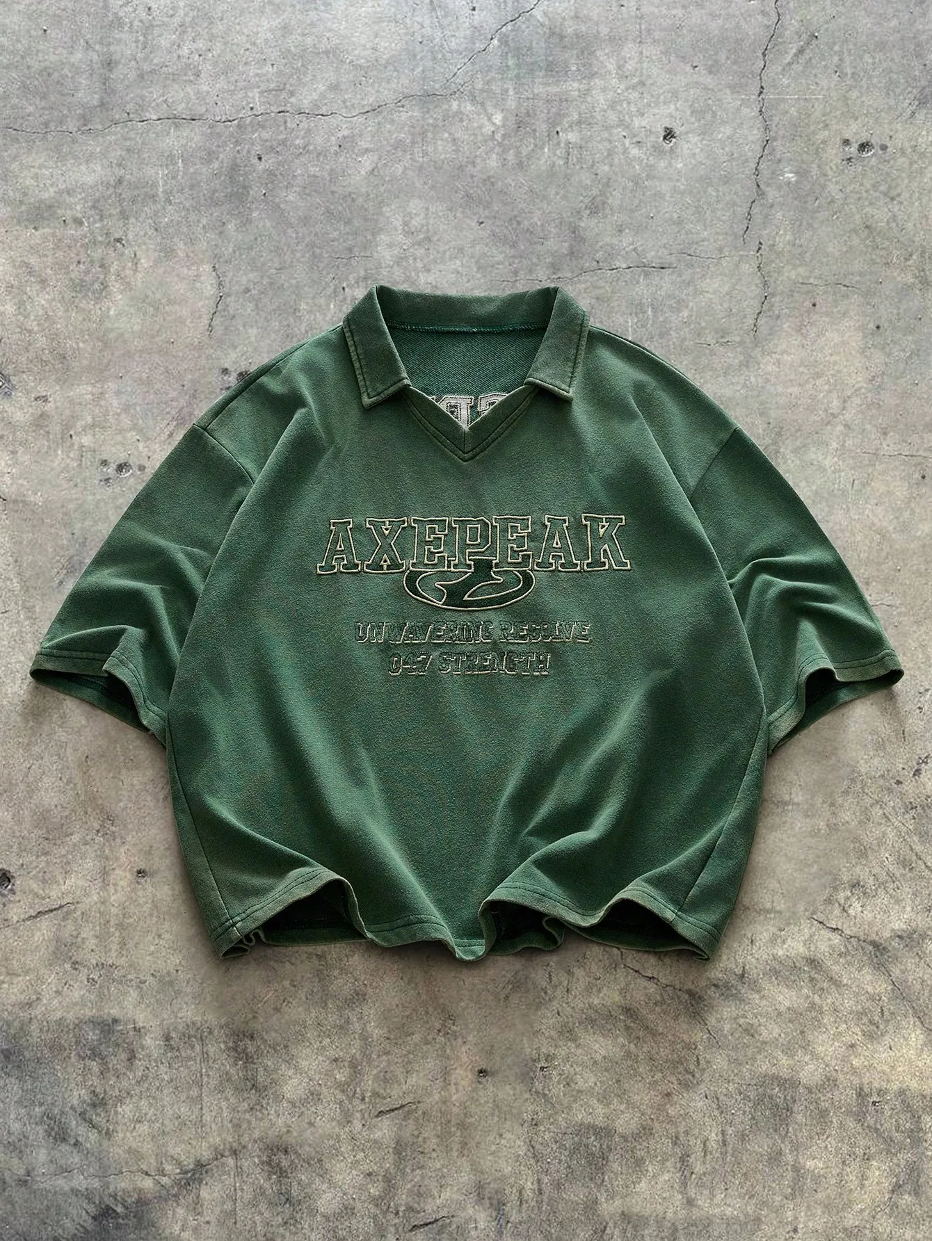 

Washed V-Neck Collar Polo Shirt Short Sleeve Men Vintage Loose Fit